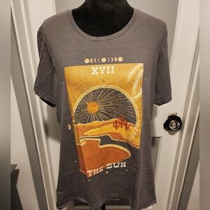 Gray Graphic Tee with Sun Design